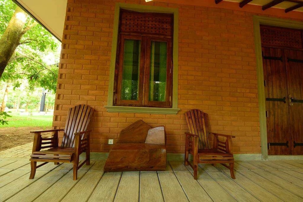 Nil Diya Mankada Safari Lodge 34/50
