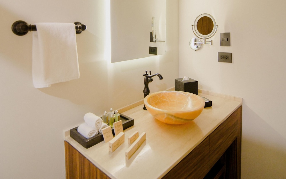 Casa Azulai Puebla Hotel Boutique 46/47