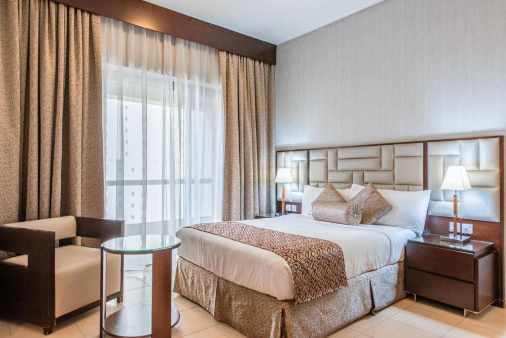 Deluxe Four Bedroom Apartment