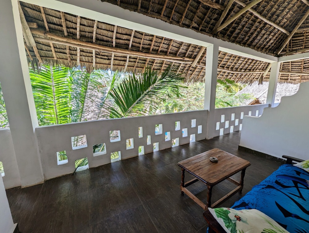 Bahati Villa 30/50