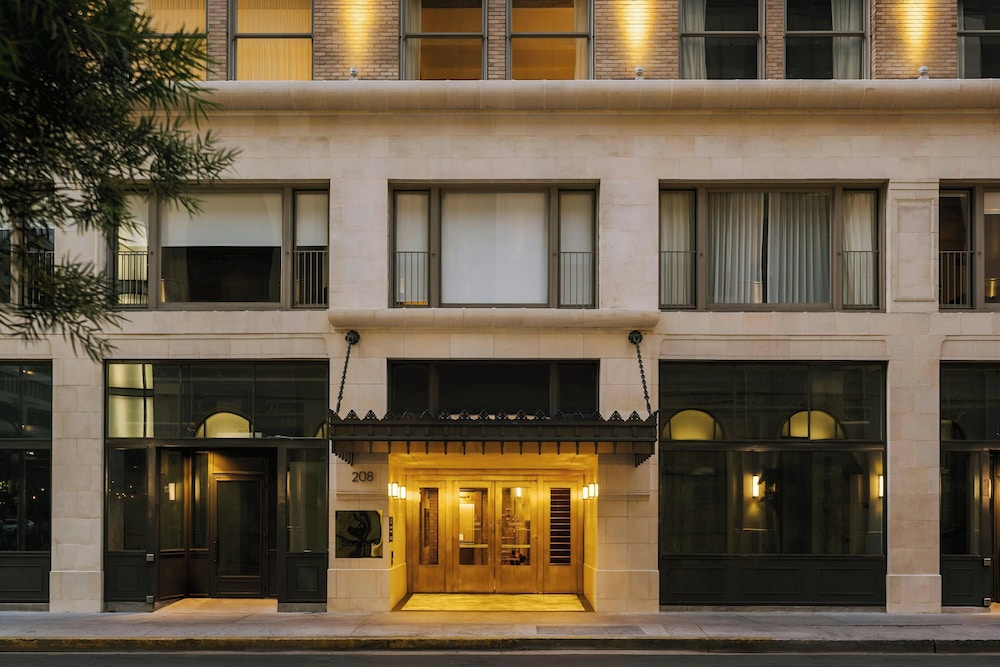 Reside Craftsman Los Angeles, a Wyndham Residence 1/48