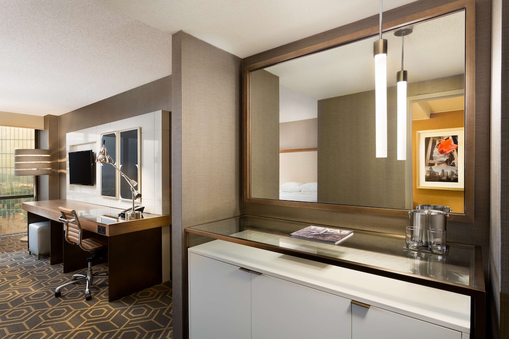 DoubleTree by Hilton Hotel Dallas - Campbell Centre 61/68