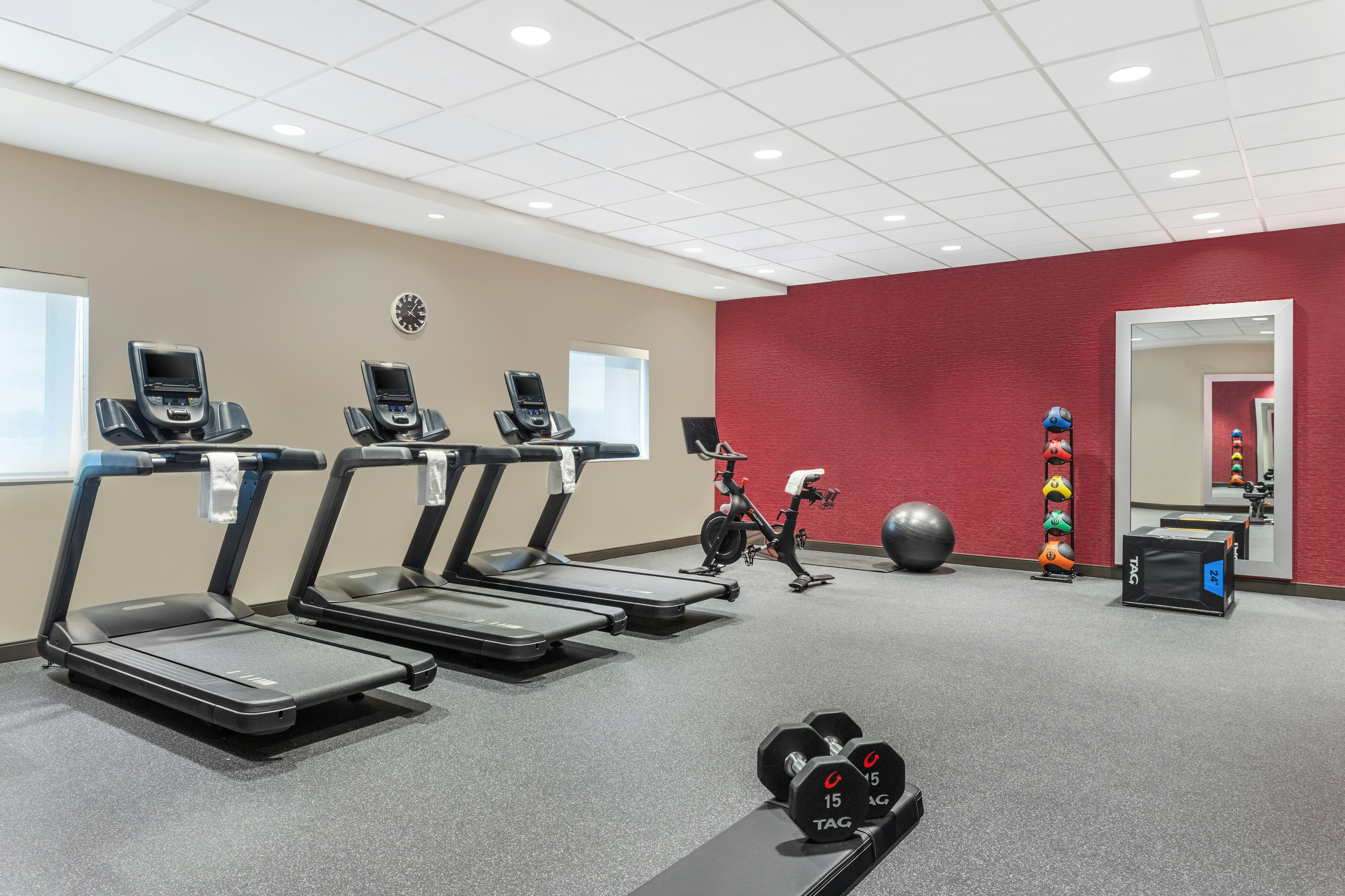 Home2 Suites by Hilton Cedar Rapids Westdale 10/17