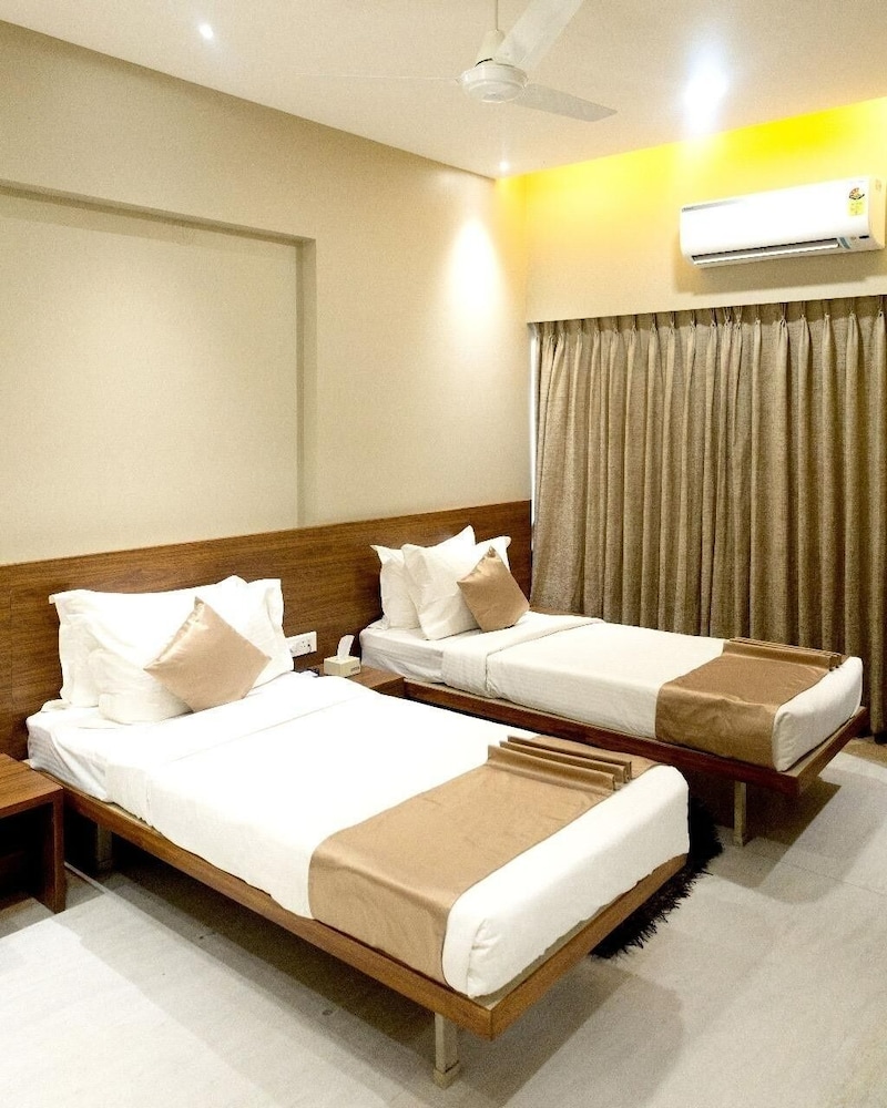 Hotel Ambience Excellency 13/45
