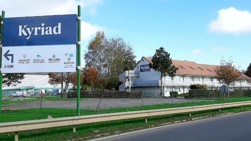 Kyriad Cambrai 8/44