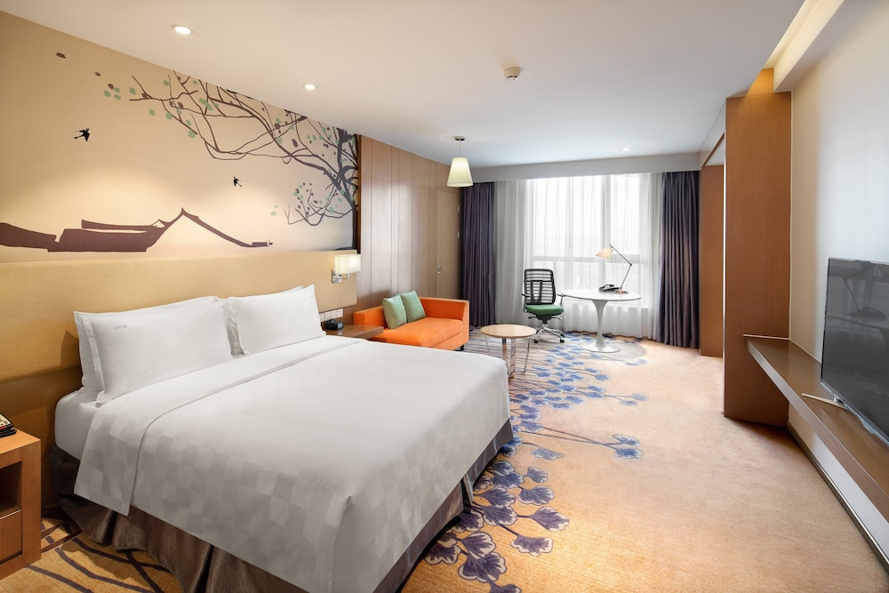 Premium, King Bed