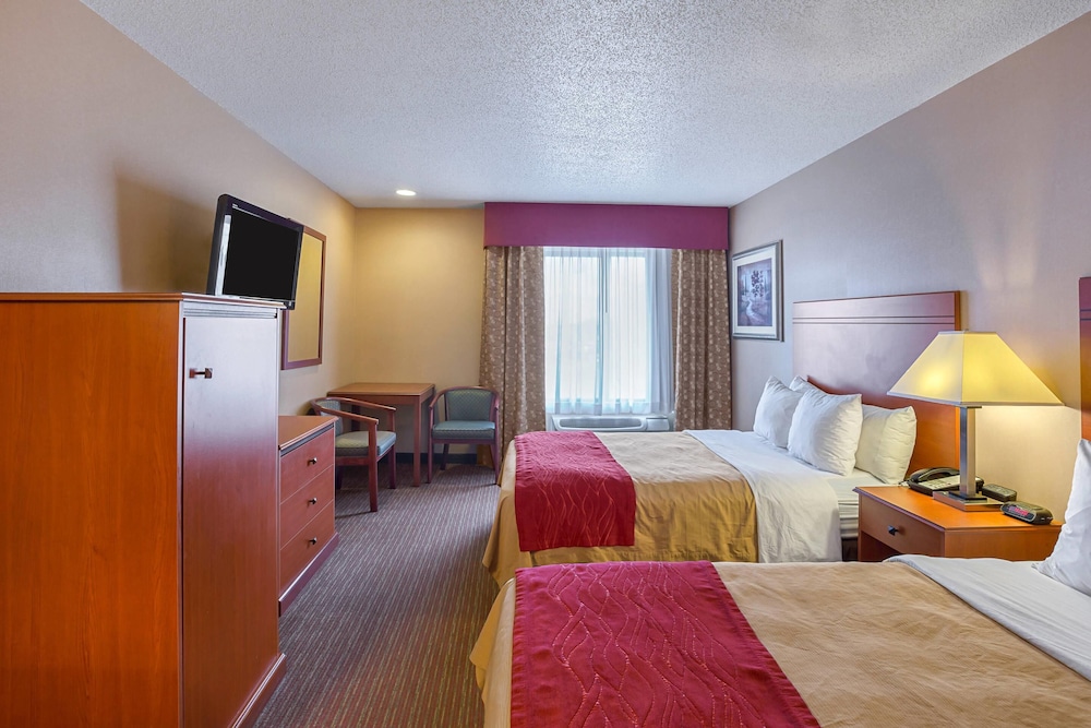 Standard, 2 Double Beds