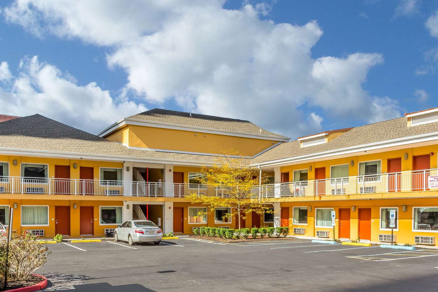 Quality Inn Flamingo 2/40