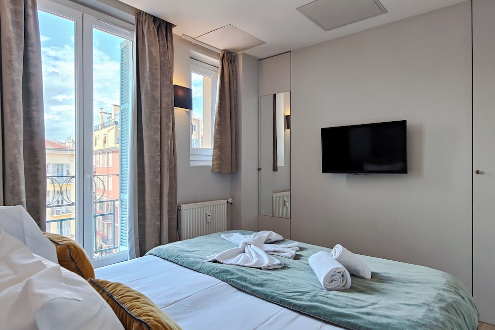 Aparthotel AMMI Nice Massena 22/80