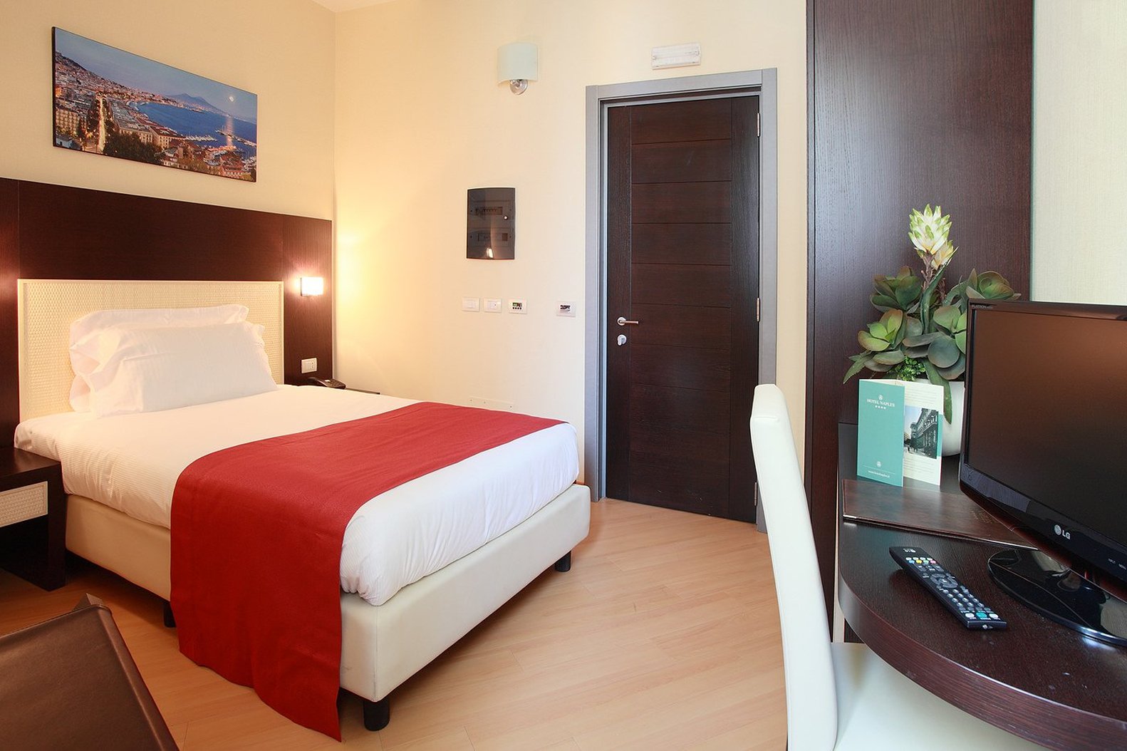 Hotel Naples 27/71