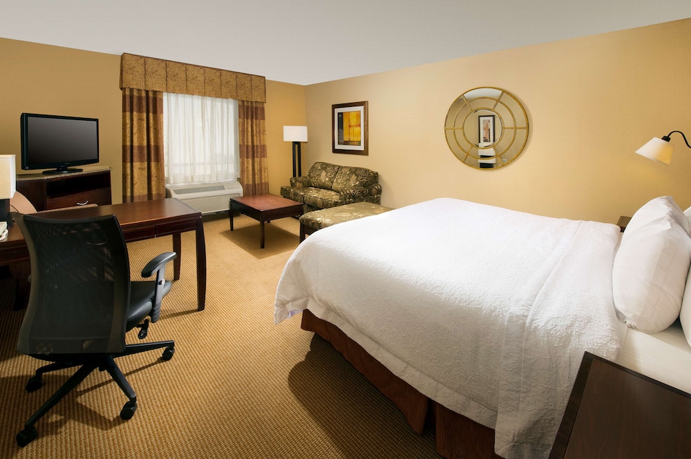 Hampton Inn and Suites San Antonio Airport 28/44