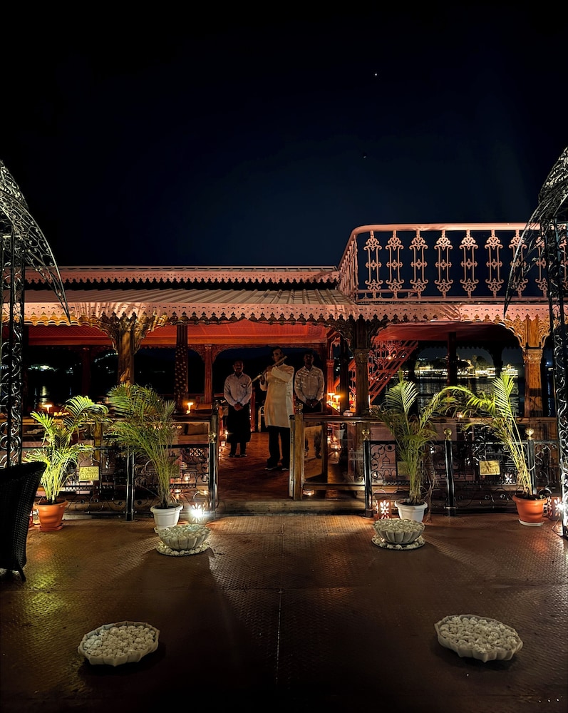 Udai Kothi 4/69