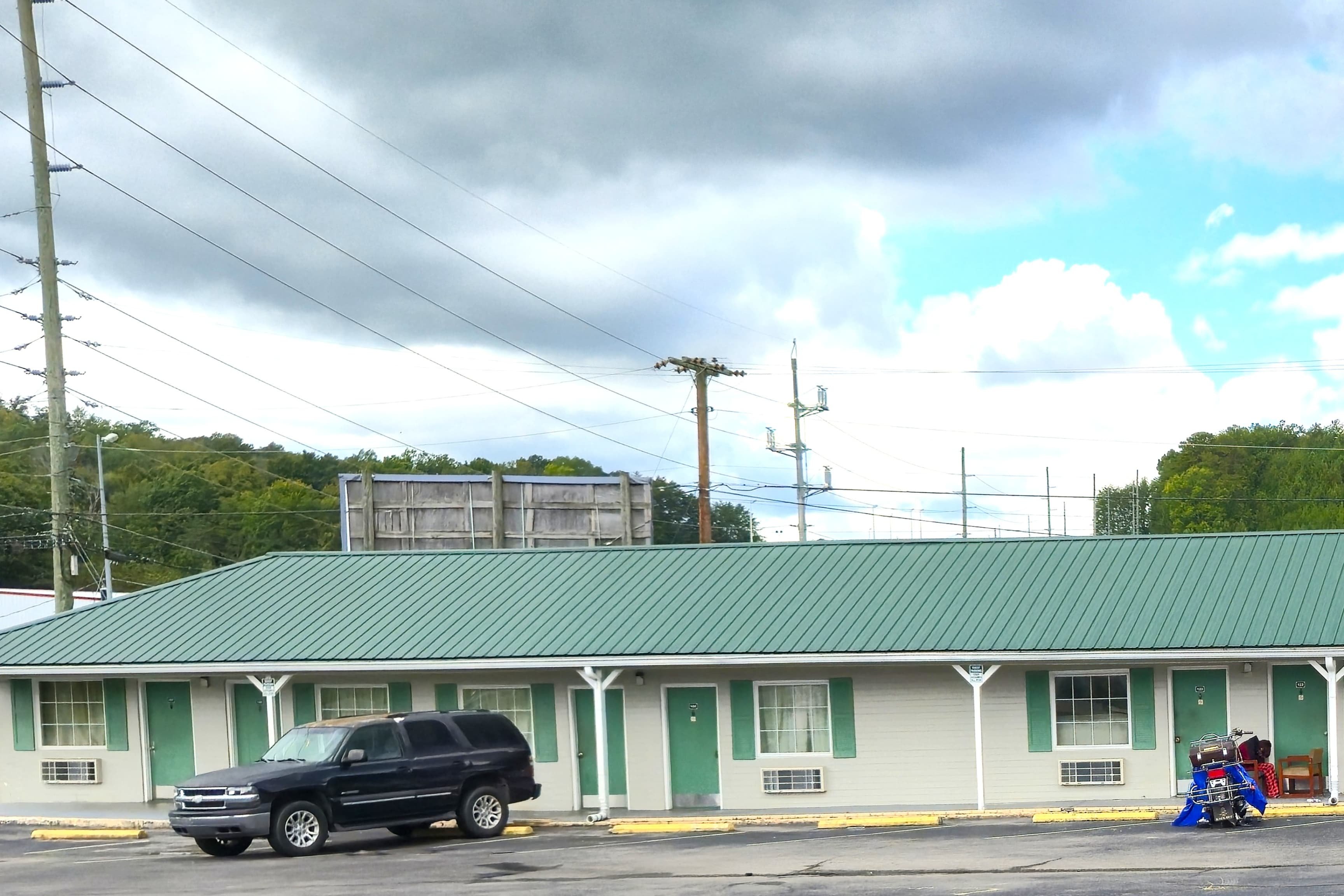 Holiday Motel by Belvilla Cleveland, TN 37/44
