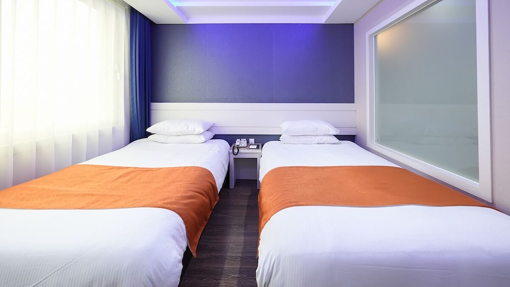 Jeju Galaxy Hotel 24/56