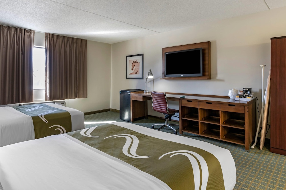 Quality Inn Lexington Horse Park 6/38