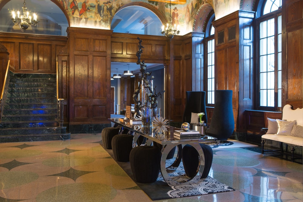 Renaissance Albany Hotel 32/34