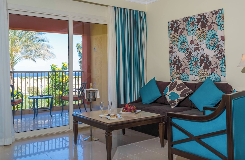 SUNRISE Cardina Resort 16/46