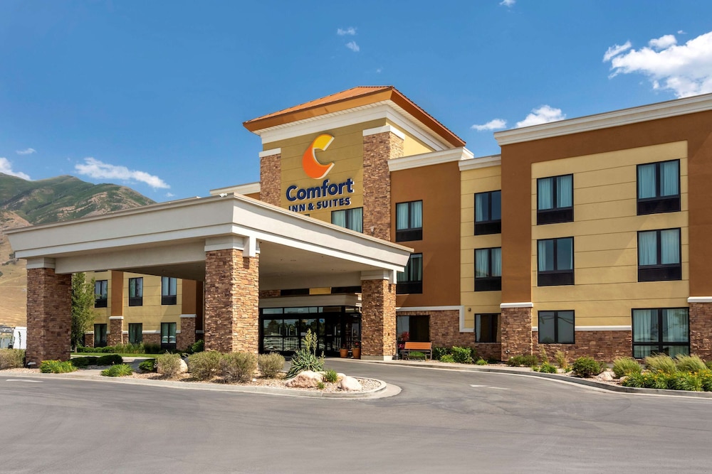 Comfort Inn & Suites Tooele-Salt Lake City 1/34