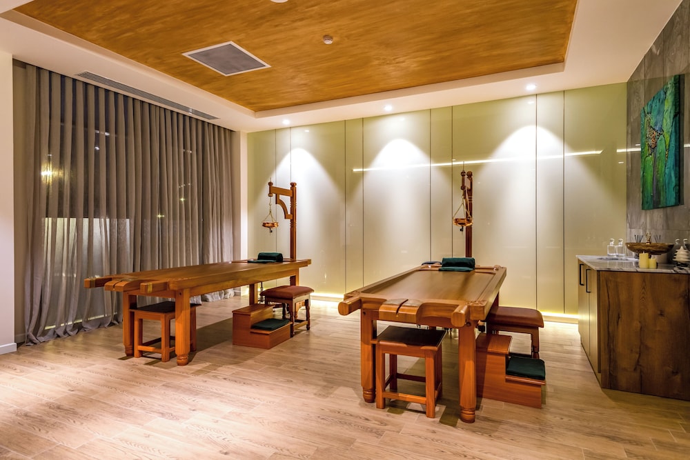 Shabran Wellbeing Resort 59/74