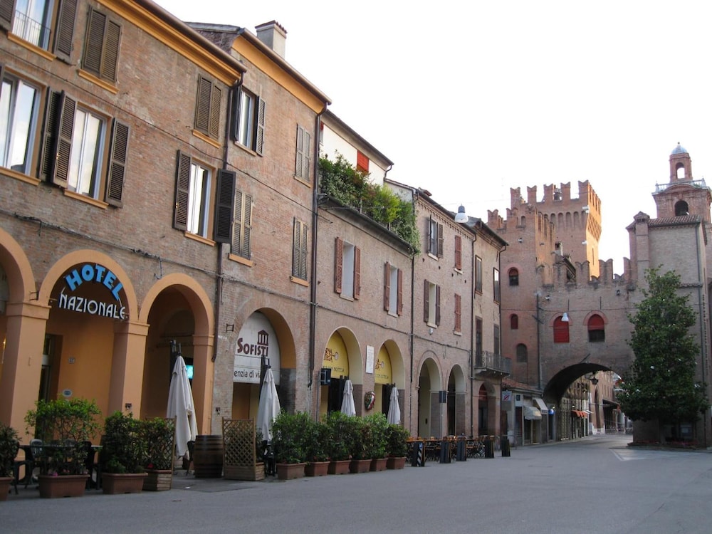 Hotel Nazionale 53/58