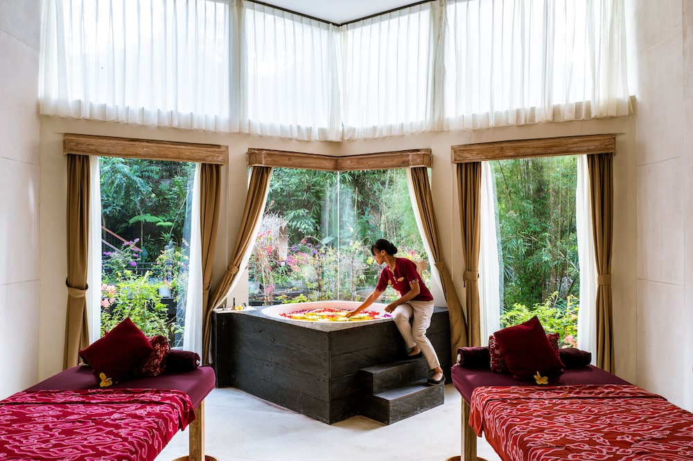 The Udaya Resort Spa 52/74
