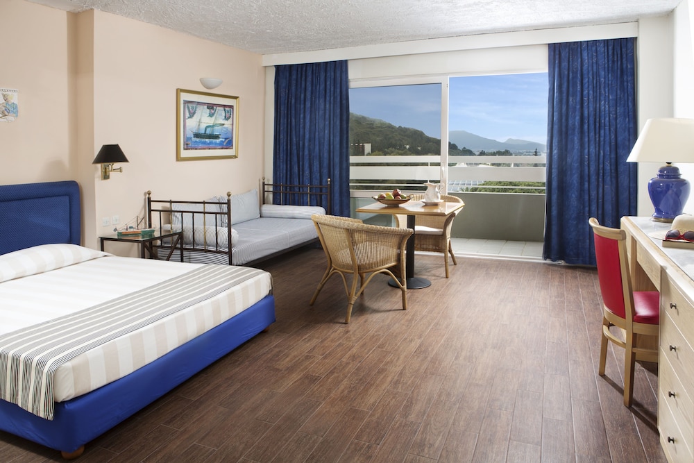 Dionysos Hotel 21/76