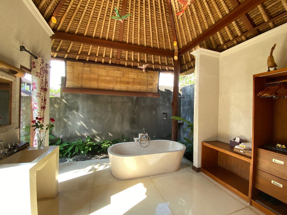 Rumah Dadong 3/50