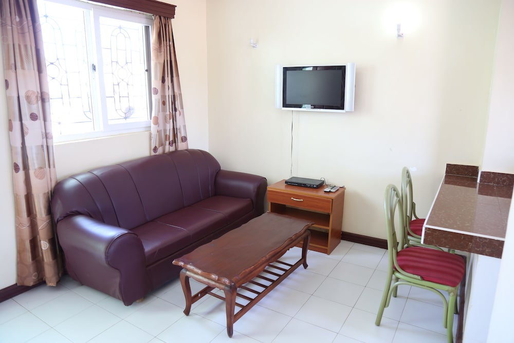 Prestige Leisure Hotel 30/50