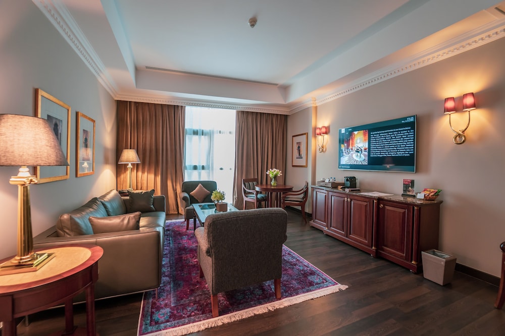 Millennium Hotel Doha 67/90