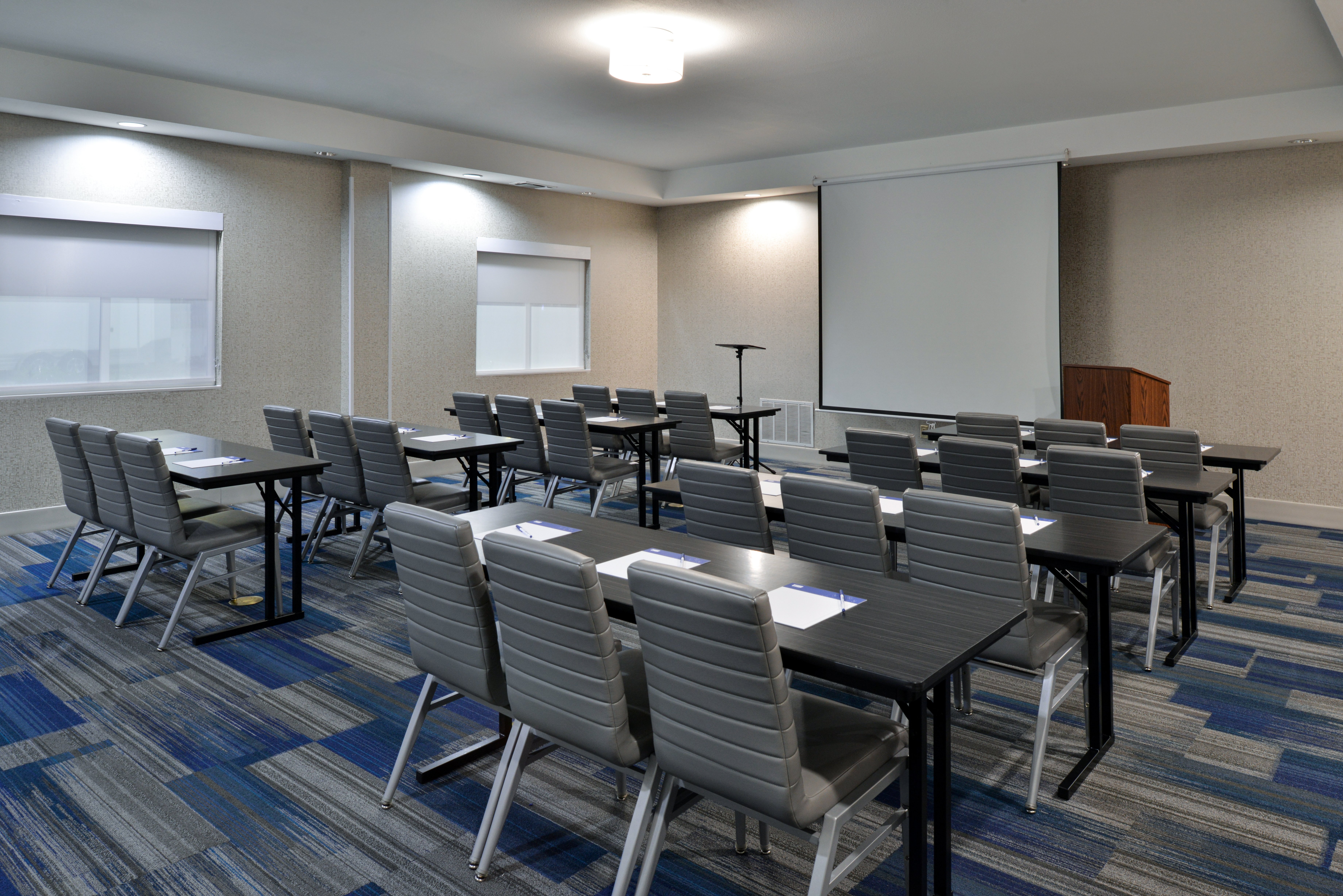Holiday Inn Express & Suites Royse City - Rockwall, an IHG Hotel 55/70