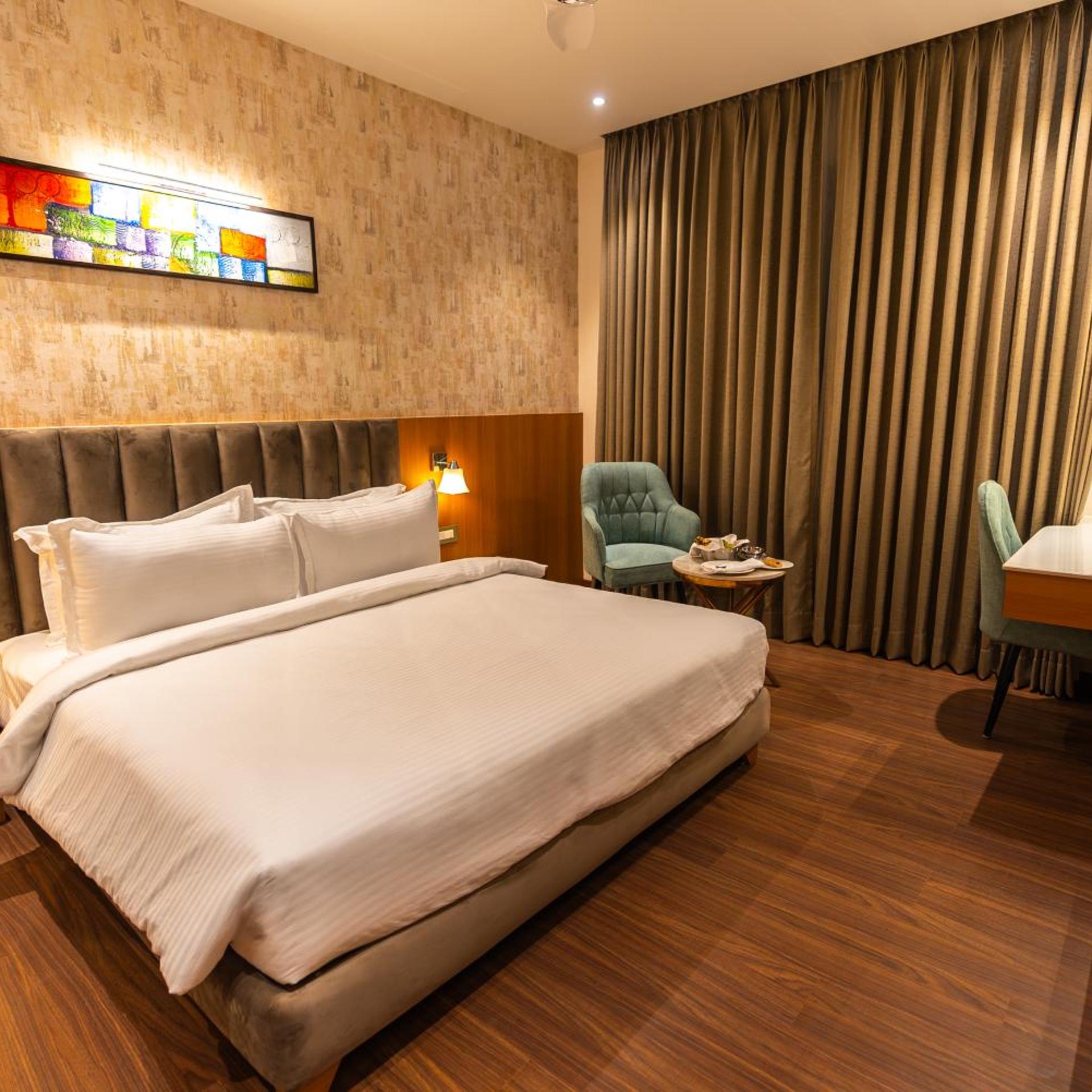 Clarks Inn Express Ayodhya 9/28