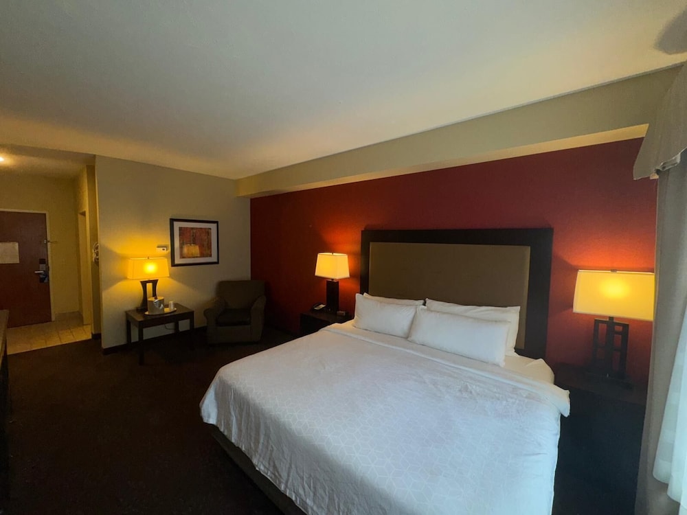 Wyndham Garden Anchorage Airport 12/48