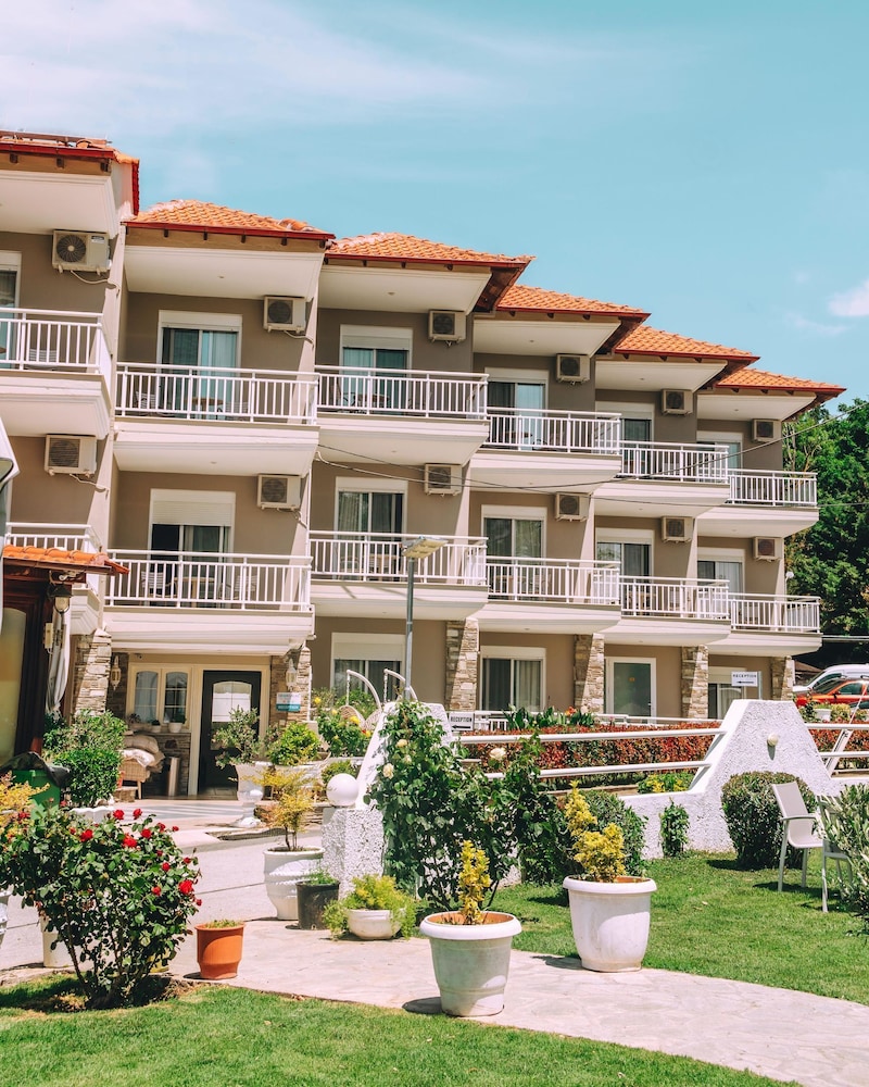 GEORGALAS SUN BEACH HOTEL 4/48