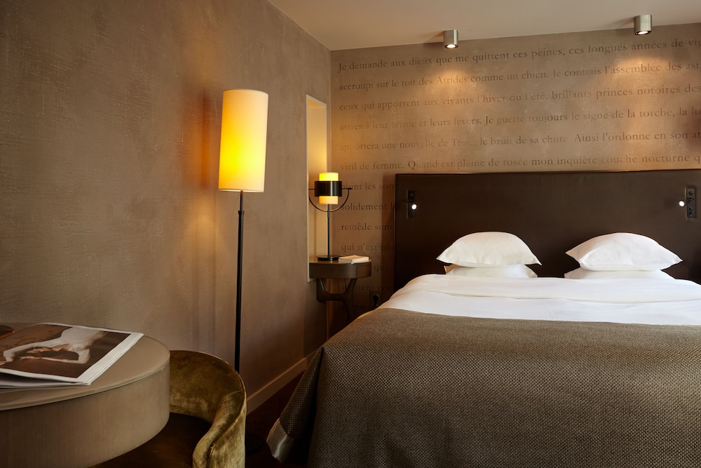 Le Pavillon Des Lettres Small Luxury Hotels of the World 4/53