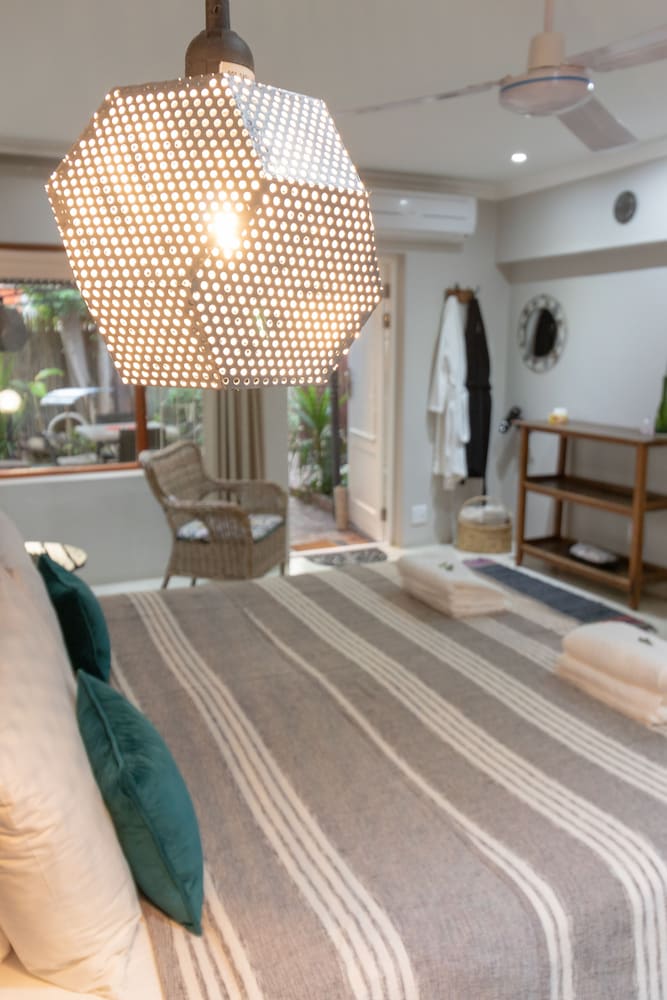 Earthbound B&B 21/50