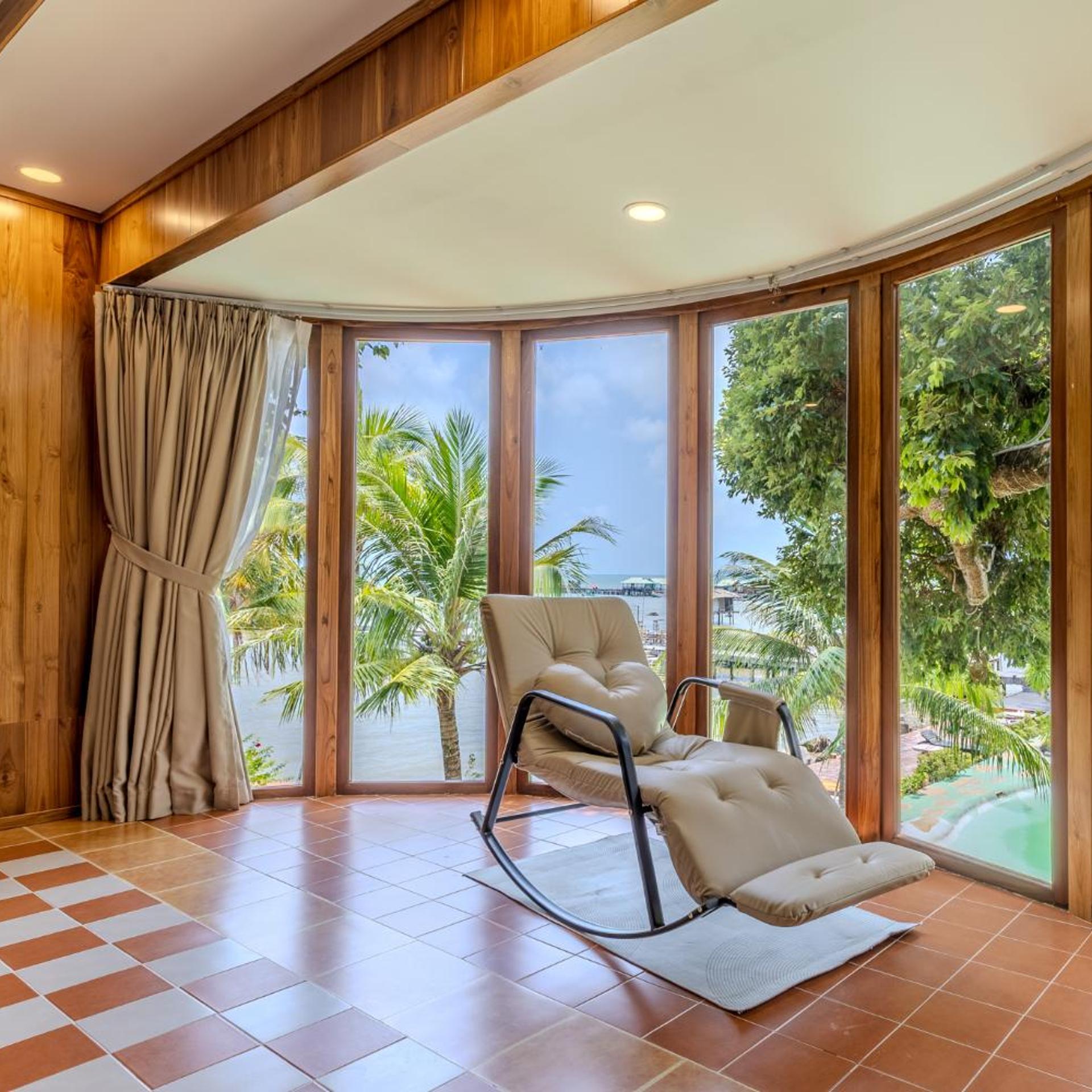 Rocks Beach Boutique Bungalows 61/80