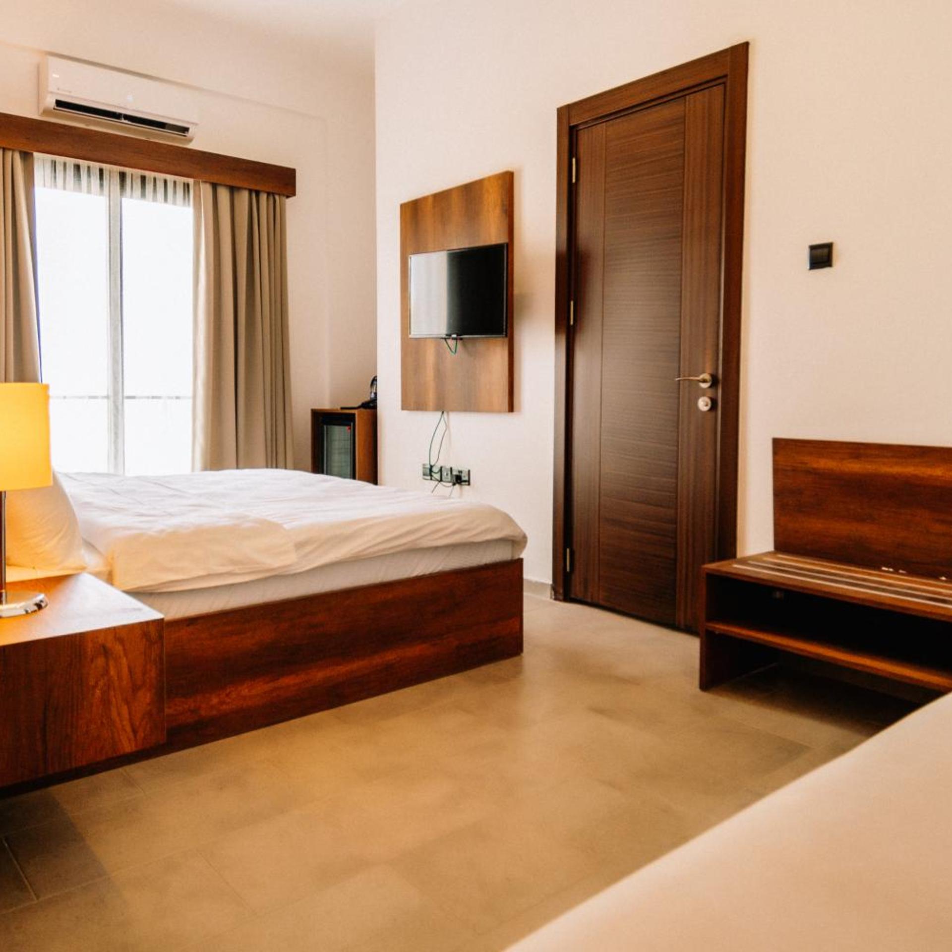 Cezars Airport Hotel 19/34