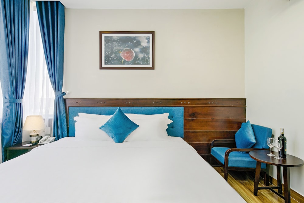 Celina Hotel & Apartment 13/25