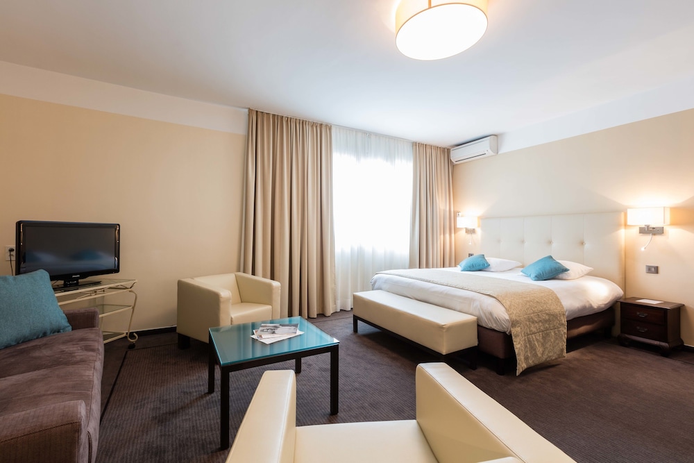 Hotel Rotonde 34/73