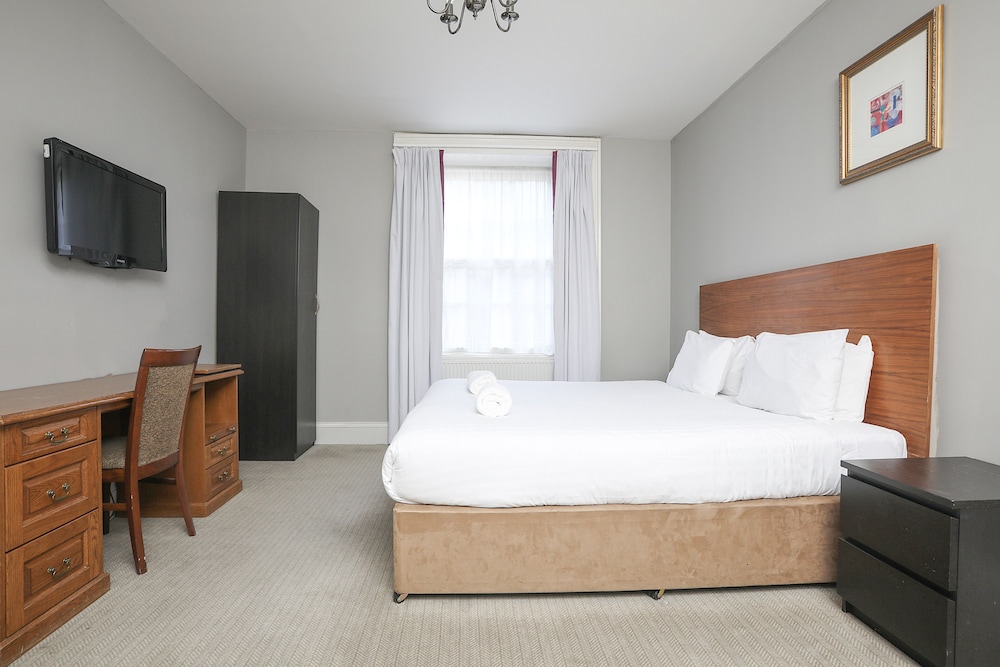 Cairn Hotel - Edinburgh 24/60