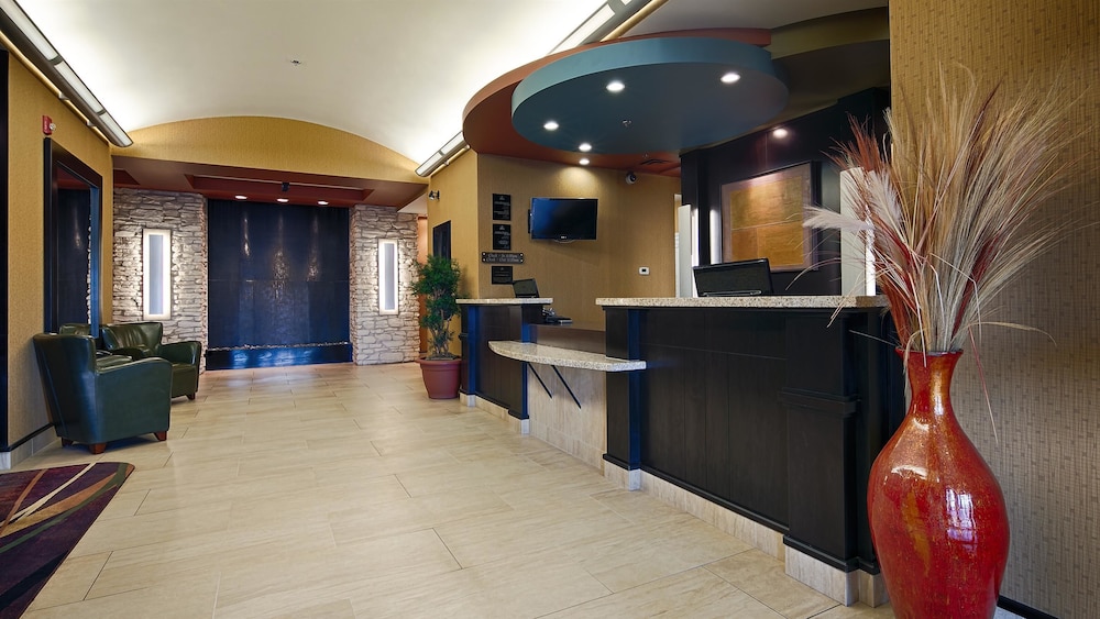 Best Western Plus Sherwood Park Inn and Suites 8/59