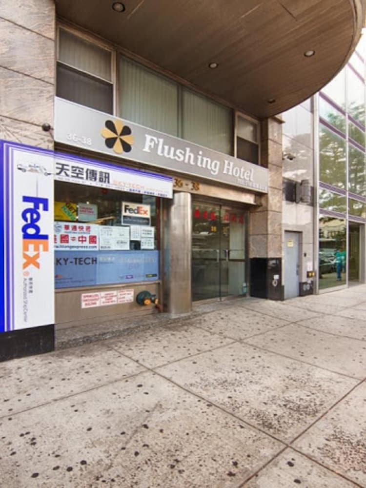 Flushing Hotel 54/60