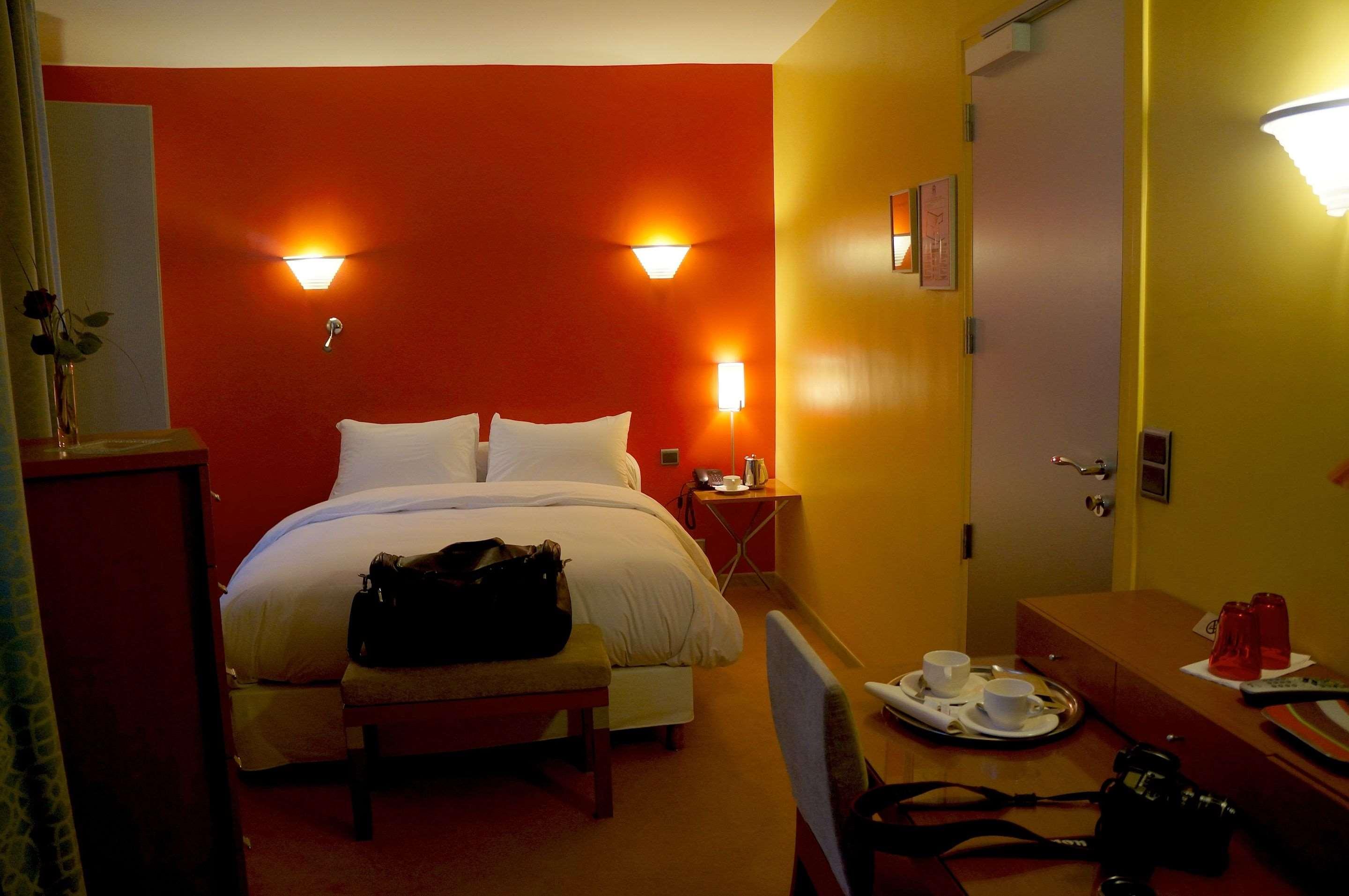 SUPERIOR, TWIN BEDS