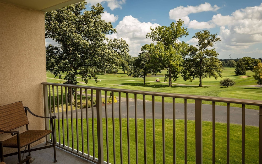 Eaglewood Resort And Spa 6/71