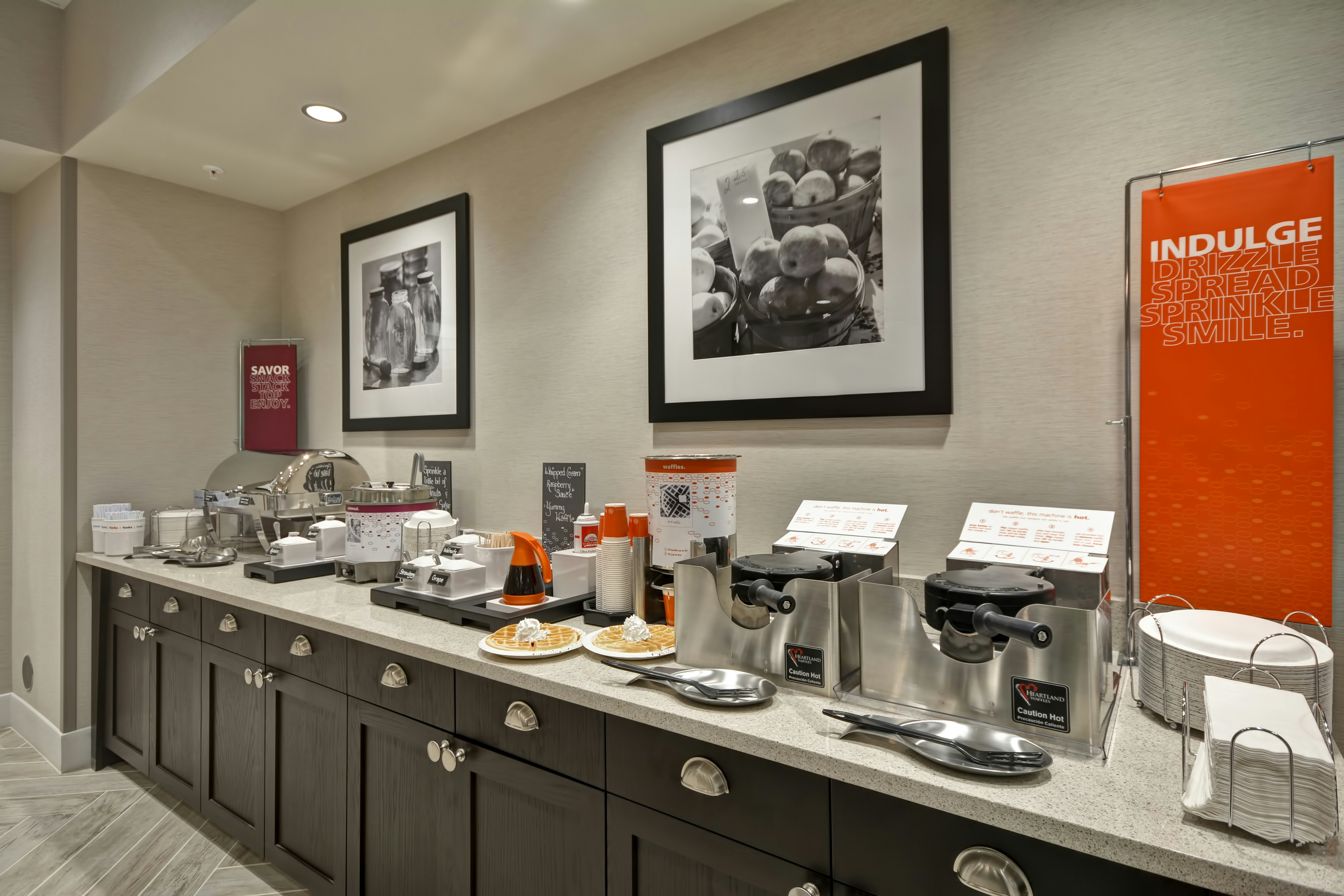 Hampton Inn Livonia Detroit 27/30