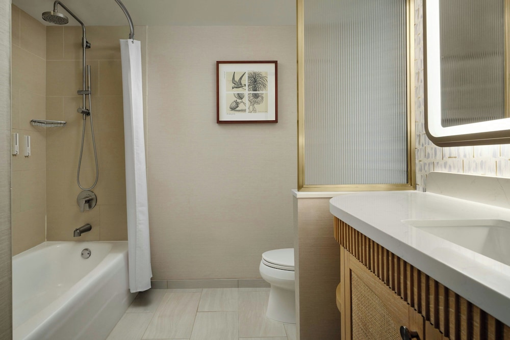 Sheraton Carlsbad Resort Spa 45/47