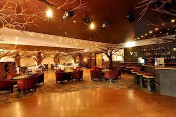 GOLDEN PALMS SPA 18/28