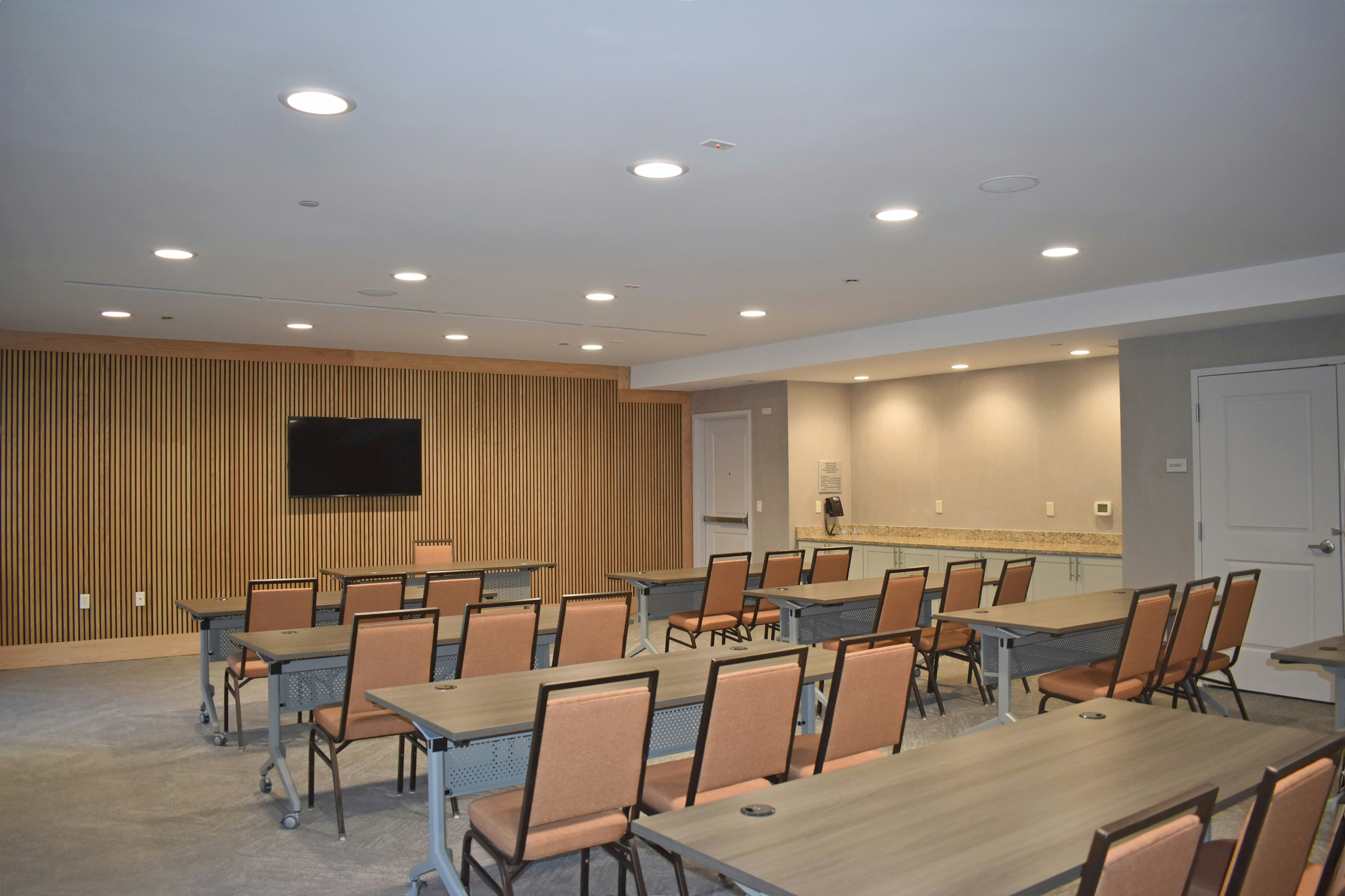 Hampton Inn And Suites Robbinsville 54/57