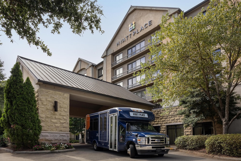 Hyatt Place Charlotte Airport/Lake Pointe 38/48
