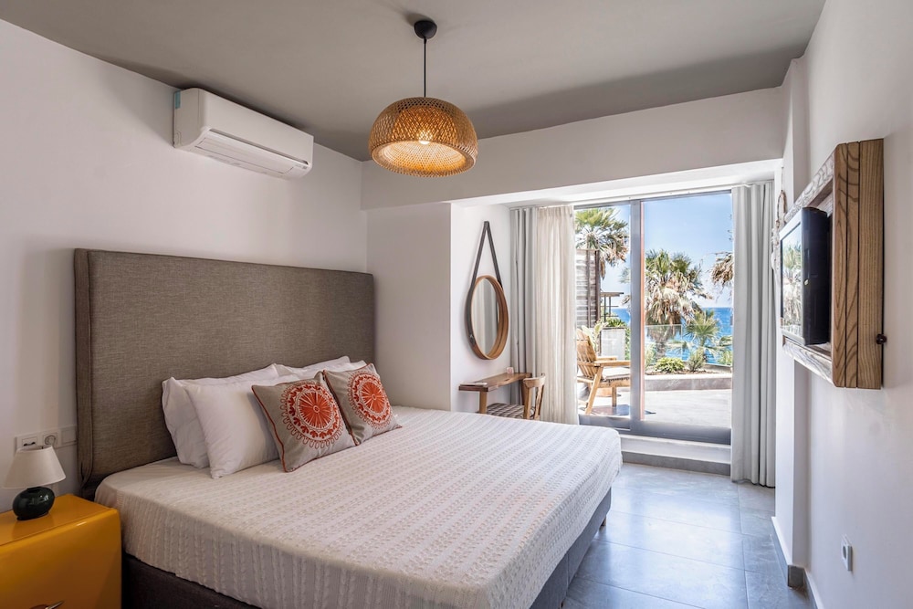 La Brezza Beach & Hotel Yalikavak 6/50